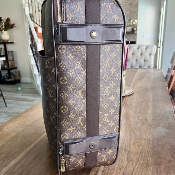 SOLD- Louis Vuitton Pegase 55 rolling luggage suitcase - Picture 4 of 16